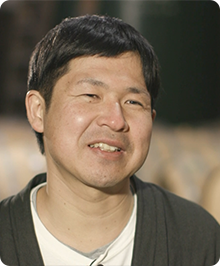 プロフィール